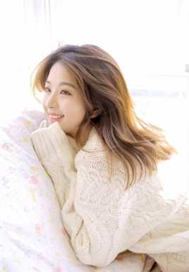 长发养眼美女白皙温柔甜美笑容撩人清纯