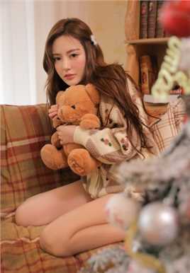 最新高挑长腿美女模特圣诞主题清纯御姐图片图集