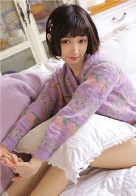 精选大眼短发清纯美女纤细大长腿诱惑图片图册