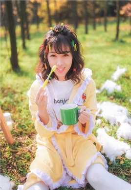 精选自然气质美女森林清纯养眼唯美梦幻可爱图册