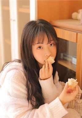 最新清纯可爱美女惑国产精品性感图片图集