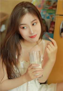 最全丸子头萝莉少女吊带长裙清纯大胸美女图片相册