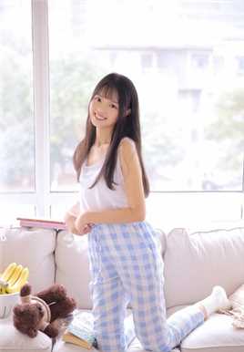 高清清纯素人氧气少女白丝大长腿惹火养眼诱惑图片图集