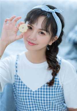 特别专辑恬静天然少女元气小清新格子裙清纯淑女图片