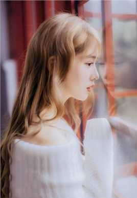 高清清纯萌妹子侧脸惊艳可爱唯美氧气图片图册