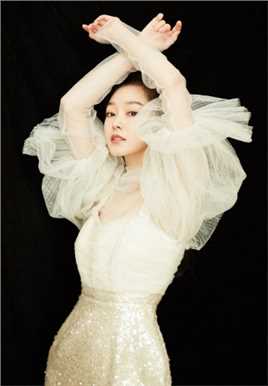 精选白天鹅清纯美女宋轶优雅惊艳舞姿个人图册