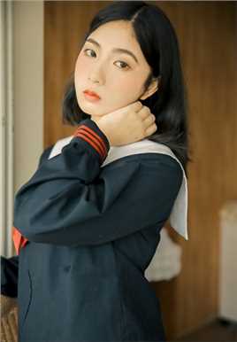 高清校园黑发清纯邪魅忧郁气质图集