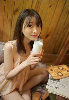 高清牛乳少女甜美清纯女神吊带睡裙内衣个人图集