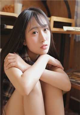 精选运动服少女光滑水嫩私房甜美女孩清纯图册