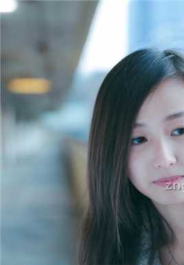 精选美女模特黄可盈生活美照阳光迷人图册