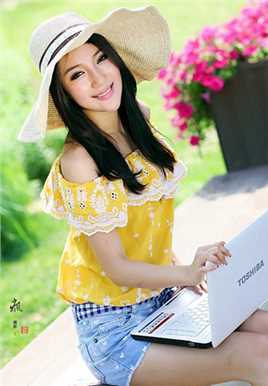 最全清纯美女户外笑容迷人相册