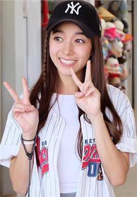 高清泰国美女模特Baitoei,Zuvapit清纯笑容迷人图集