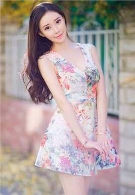 特别专辑长发清纯美女陈洛唯微博养眼美照图片图片