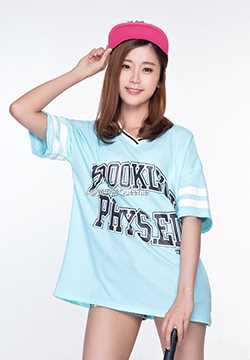 人气平面模特黃尹彤Queenie清纯摄影图片