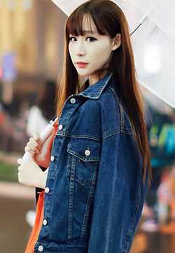 精选清纯美女校花街头撑伞美照图册