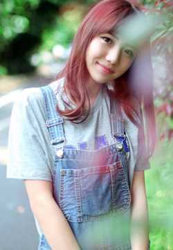 精选牛仔背带裤女孩户外清纯唯美图片图册