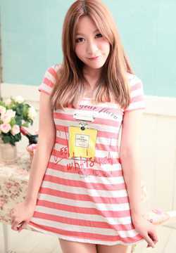 特别专辑90后清纯女孩小橘室内照片图片