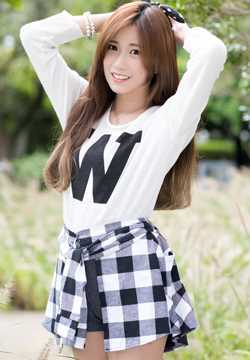 高清清纯校花张楚珊户外唯美写照图集