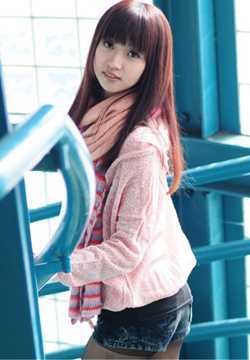 高清台湾长发美女希希清纯唯美外拍图集