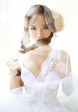 最新清纯美女白色薄纱诱惑壁纸