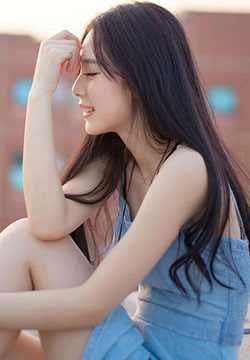 特别专辑清纯长发美女天台唯美写照