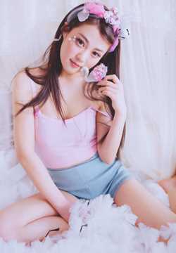 特别专辑清纯校花室内唯美照图片