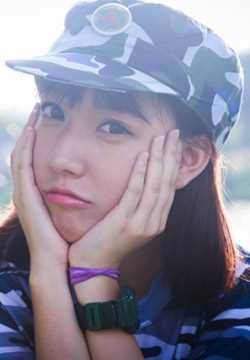 最新清纯校花迷人生活写照壁纸