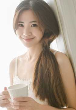 精选清纯美女白衣迷人生活照图册