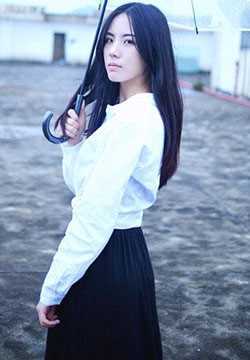 最新街拍美女学生装显清纯壁纸