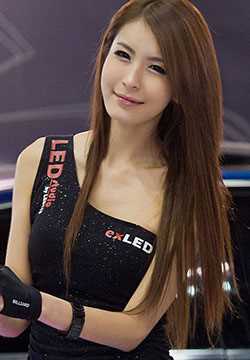 精选韩国极品车模美女妩媚图册