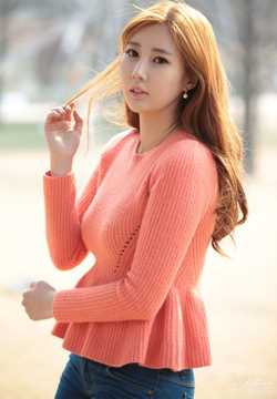 精选韩国车模申世河户外唯美照图册