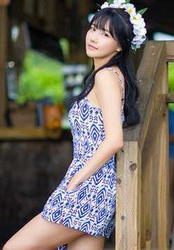 韩国车模韩佳恩户外高清集