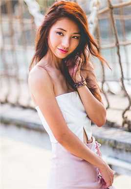 高挑美女凡妮莎生活美照笑容甜美迷人