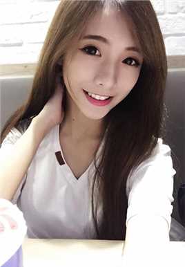 高清台湾美女萧卉君甜美照笑容迷人图集