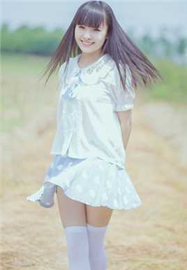 最全日系美女户外短裙笑容甜美迷人相册