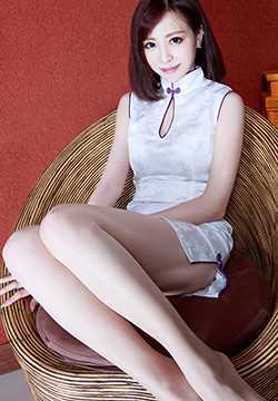 优质甜美靓丽的Lucy长腿旗袍袜子高清相册