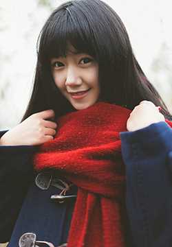 特别专辑草丛中的甜美女孩唯美图片