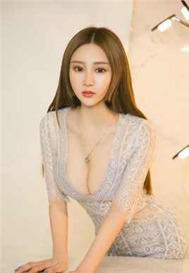 优质宅男女神性感深沟蕾丝透视装记清打飞机图片图片