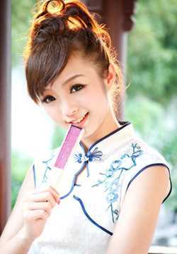 优质中国古典美女黄诗思户外唯美旗袍相册