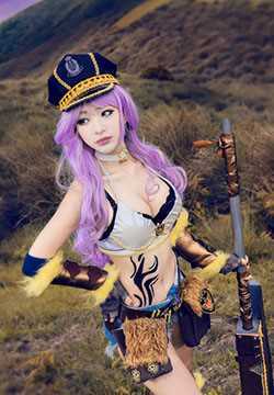 最新性感COSPLAY美女贝莉莓Beryl酥胸诱惑壁纸