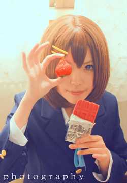 最全轻音少女cosplay显甜美笑容相册