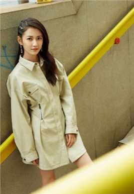 帅气御姐陈钰琪甜美迷人街头时尚养眼图片