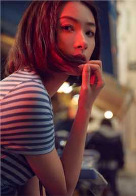 精选短发少女万茜街头小清新文艺时尚迷人图片图册