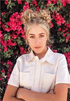 高清外国美妆时尚网络美女唯美梦幻生活照图片图集