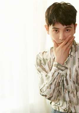 精选短发帅哥孙坚时尚杂志图片图册