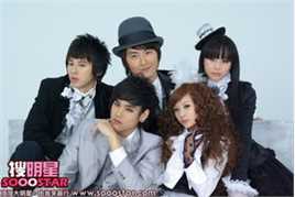 张钧甯(Ning Chang)幸运草乐团生活照