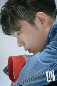 最新肖战在《伊周BELLA》中的图集