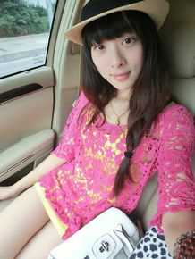 童苡萱(Elena)长发生活照生活照相册