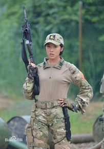 童苡萱(Elena)Q版和家人生活照