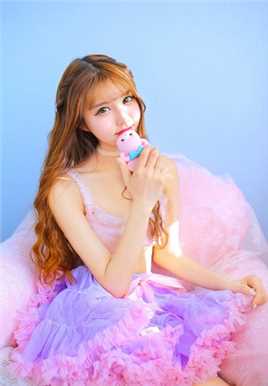 高清时尚气质可爱萌妹子吊带裙漂亮图集